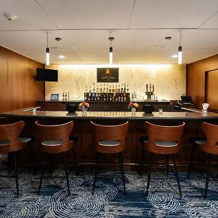 Randolph Hotel Liverpool Syracuse Airport West, Trademark-2