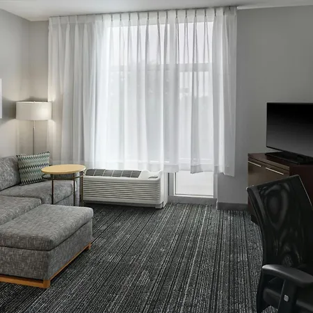 Towneplace Suites By Marriott Springfield-2