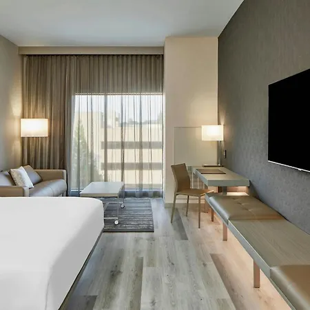 Ac Hotel By Marriott Durham Duke University-2
