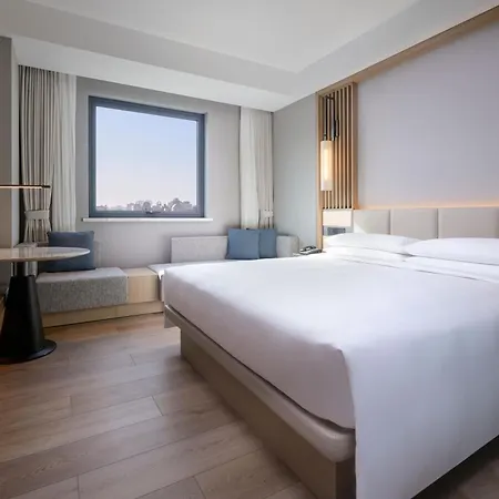 Courtyard By Marriott Shanghai Xujiahui-2