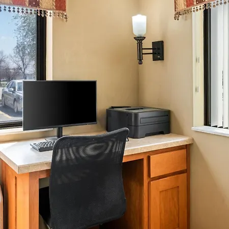 Days Inn By Wyndham Columbia Mall-2