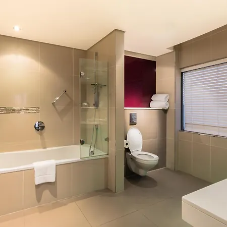 Holiday Inn Johannesburg-Rosebank By Ihg-3
