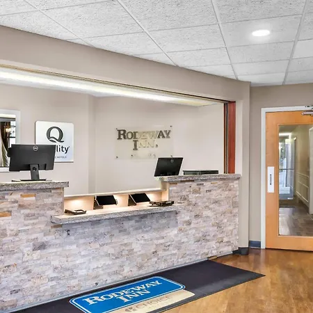 Quality Inn & Suites Gorham White Mountains-3