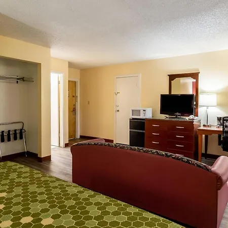 Econo Lodge Gallup West-3