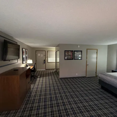 Americinn By Wyndham Appleton Downtown-3