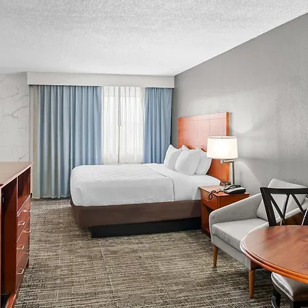 Country Inn & Suites By Radisson, Muskegon, Mi-2