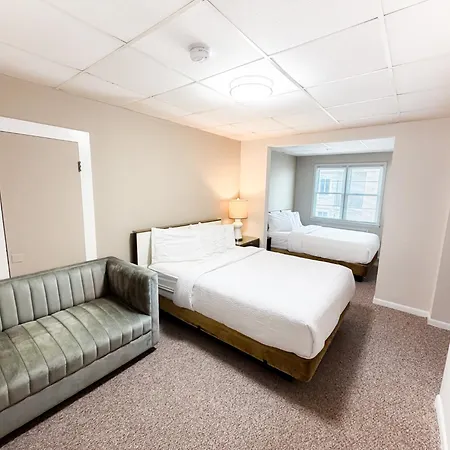 Majestic Hotel & Apartments-3