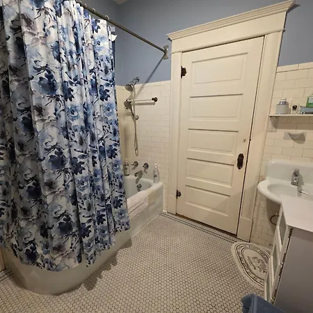 Delano Bed And Breakfast-2
