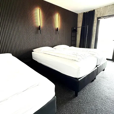 Seljavellir Guesthouse-3