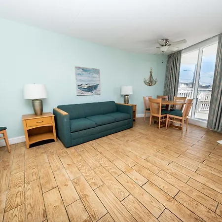 Nassau Inn Beachfront-2