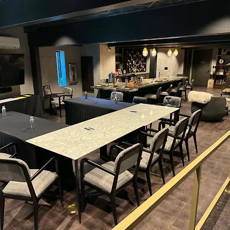 The Incline Lodge-2
