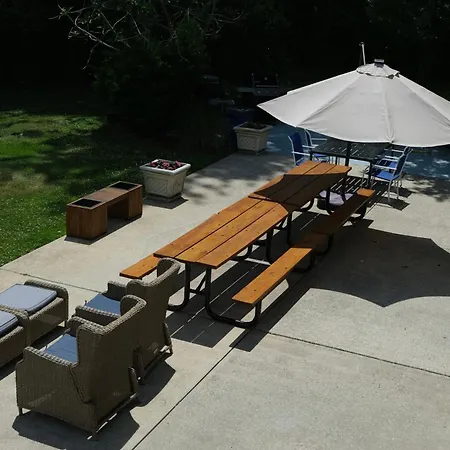 Cape Harbor Motor Inn-3