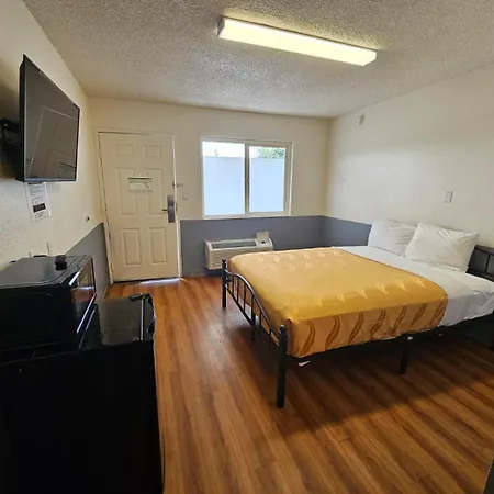 Bridgeview Hotel-3