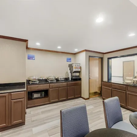 Best Western Alamo Suites-3
