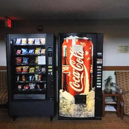 Americas Best Value Inn & Suites Anchorage Airport-3