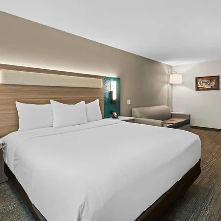 Econo Lodge Inn & Suites Santa Fe South-2