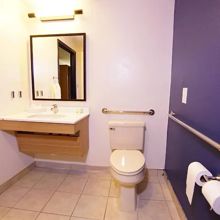 Quality Inn & Suites Georgetown - Seaford-2