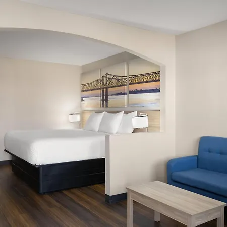 Days Inn & Suites By Wyndham Byram-3