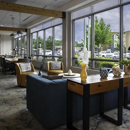 Hilton Garden Inn Jackson-3
