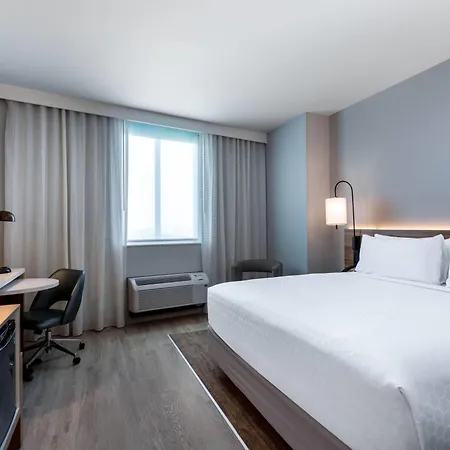 Wyndham Garden Miami International Airport-2