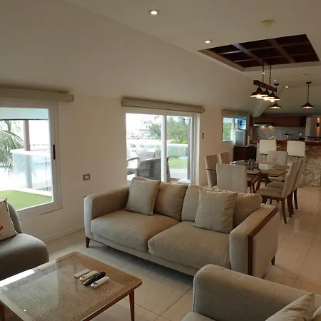 Bartolome Oceanfront Suites-2