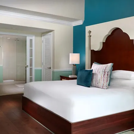 Ocean Key Resort & Spa, A Noble House Resort-3