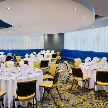 Novotel Toronto North York-3