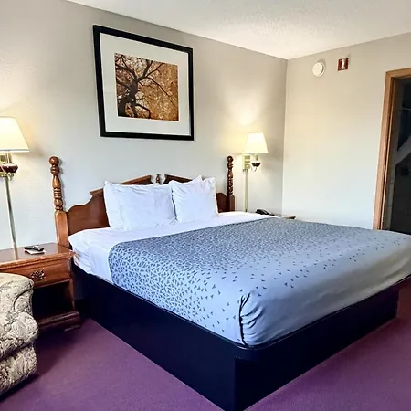 Scenic Hills Inn-2