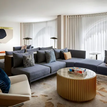 Montreal Marriott Chateau Champlain-3