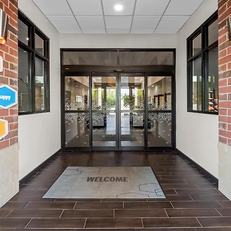 Hampton Inn & Suites East Lansing-2