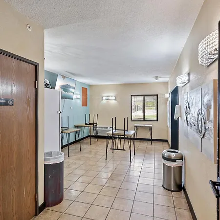 Woodland Inn And Suites Extended Stay-2