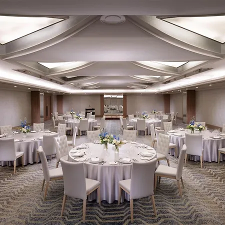 Hilton Fukuoka Sea Hawk-3