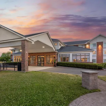 Best Western Plus Franklin Square Inn-3