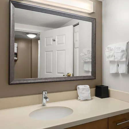 Staybridge Suites Indianapolis-Airport By Ihg-3