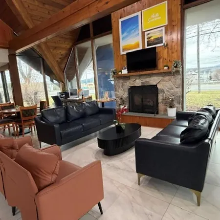 Days Inn By Wyndham Rutland/Killington Area-2