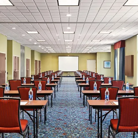 Holiday Inn Express & Suites Akron Regional Airport Area By Ihg-3