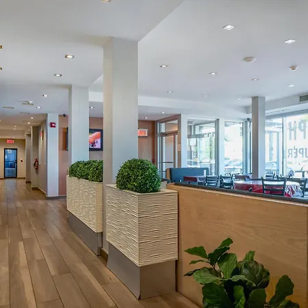 Hotel Newstar Montreal-2
