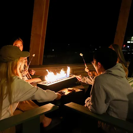 Trailhead Lodge-2
