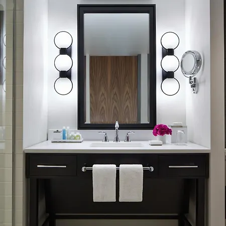 Loews Chicago Hotel-3