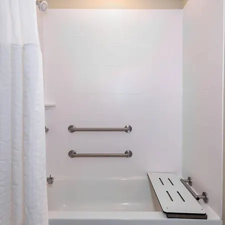 Coral Pointe Sarasota, An Ascend Collection Hotel-3