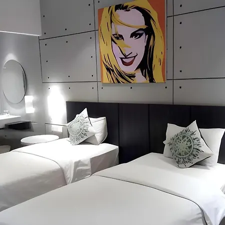 Hotel Cemerlang-2