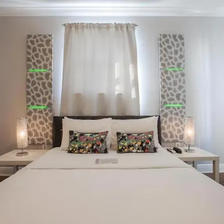 Odyssey Of South Beach Apart Hotel-3