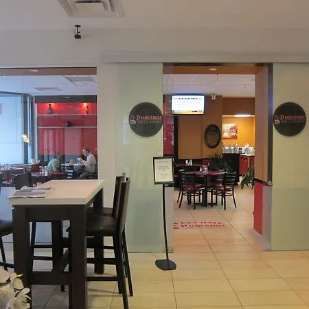 Bond Place Hotel-3