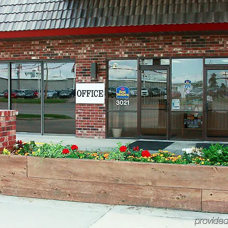 Best Western Hospitality House-3