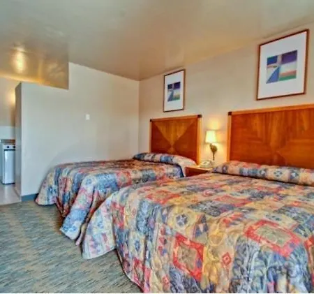 Payless Inn-3