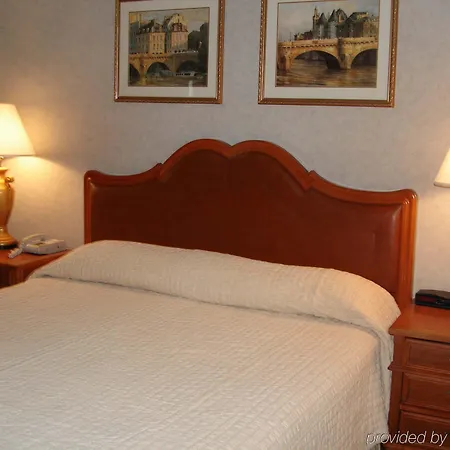 A Victory Inn & Suites - Muskegon-2