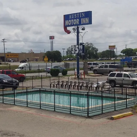 Austin Motor Inn-2