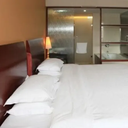 Paradise Hotel Shangri-La-3