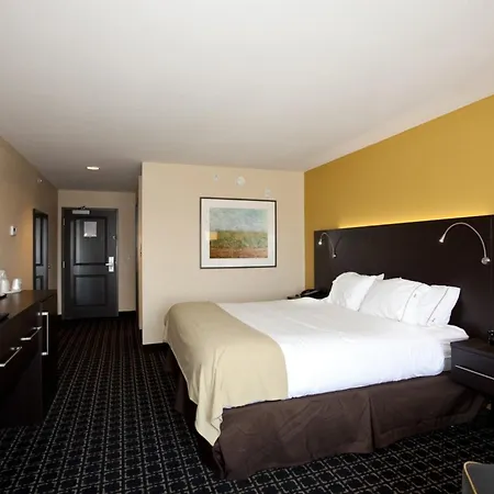 Holiday Inn Express Newton By Ihg-3