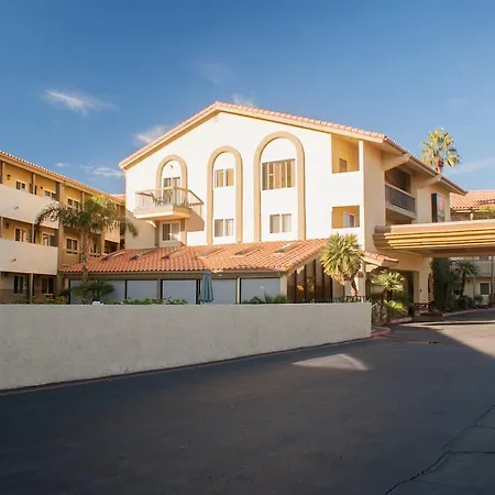 Red Lion Inn & Suites Cathedral City Palm Springs-3